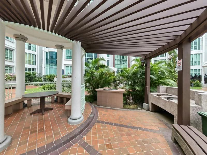 The Sunny Spring, 50 Lorong 40 Geylang, Eunos / Geylang / Paya Lebar, 3 Bedrooms, 1,238 sqft, Apartment For Rent, by Ong Bincent, 500274061 - Exterior - PropertyGuru.com.sg
