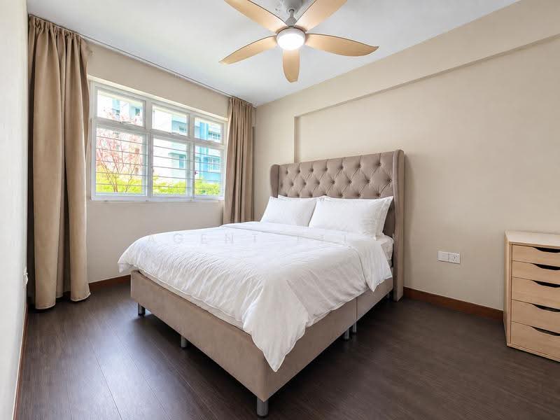 316B Yishun Greenwalk, 316B Yishun Avenue 9, Sembawang / Yishun, 2 Bedrooms, 721 sqft, HDB Flat For Sale, by Agent Fitri, 500274066 - Bedroom - PropertyGuru.com.sg
