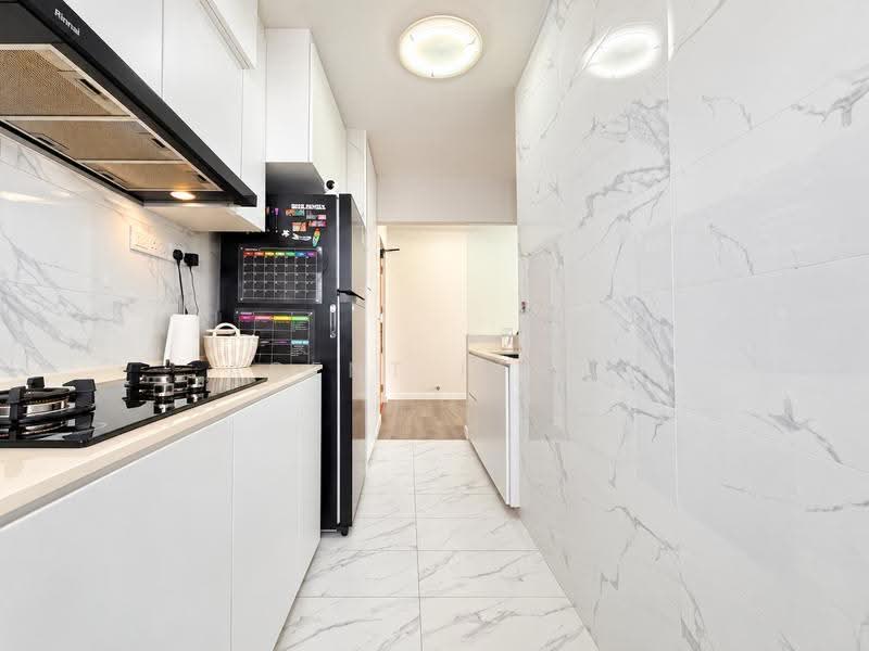 316B Yishun Greenwalk, 316B Yishun Avenue 9, Sembawang / Yishun, 2 Bedrooms, 721 sqft, HDB Flat For Sale, by Agent Fitri, 500274066 - Kitchen - PropertyGuru.com.sg