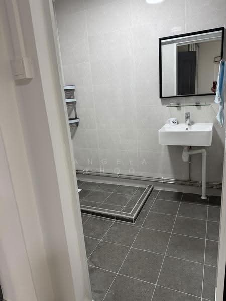 207 Choa Chu Kang Central, 207 Choa Chu Kang Central, Dairy Farm / Bukit Panjang / Choa Chu Kang, 3 Bedrooms, 1,430 sqft, HDB Flat For Rent, by Angela Khoo, 500274070 - Bathroom - PropertyGuru.com.sg