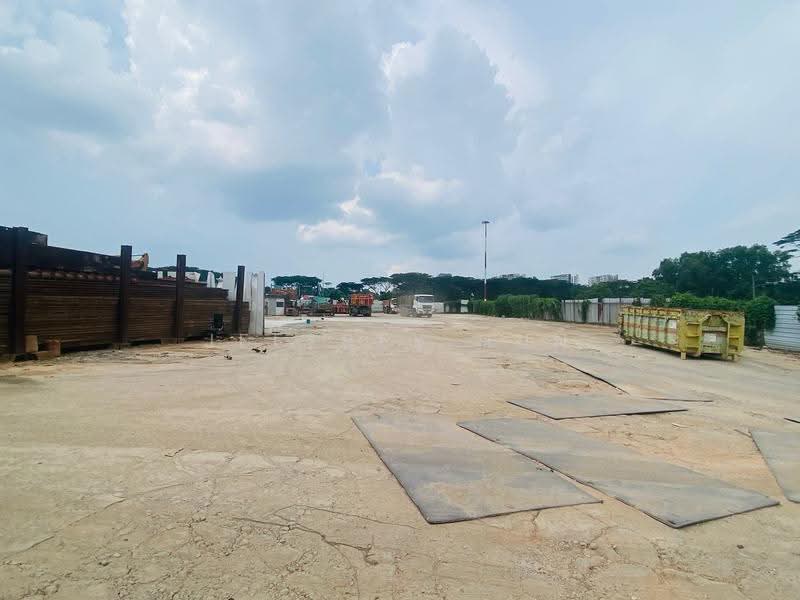 Open Yard Open Space Open Land Tampines, Pasir Ris / Tampines, 10,000 sqft, Land Only For Rent, by Jeffrey Hun, 500274074 - Exterior - CommercialGuru.com.sg