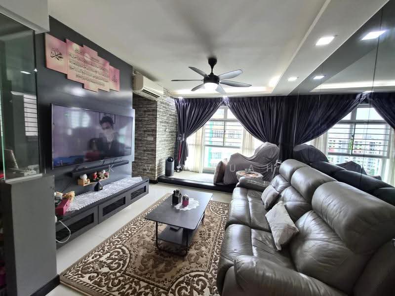 342B Yishun Ring Road, 342B Yishun Ring Road, Sembawang / Yishun, 2 Bedrooms, 732 sqft, HDB Flat For Sale, by Kavin Kuah, 500274075 - Living Room - PropertyGuru.com.sg