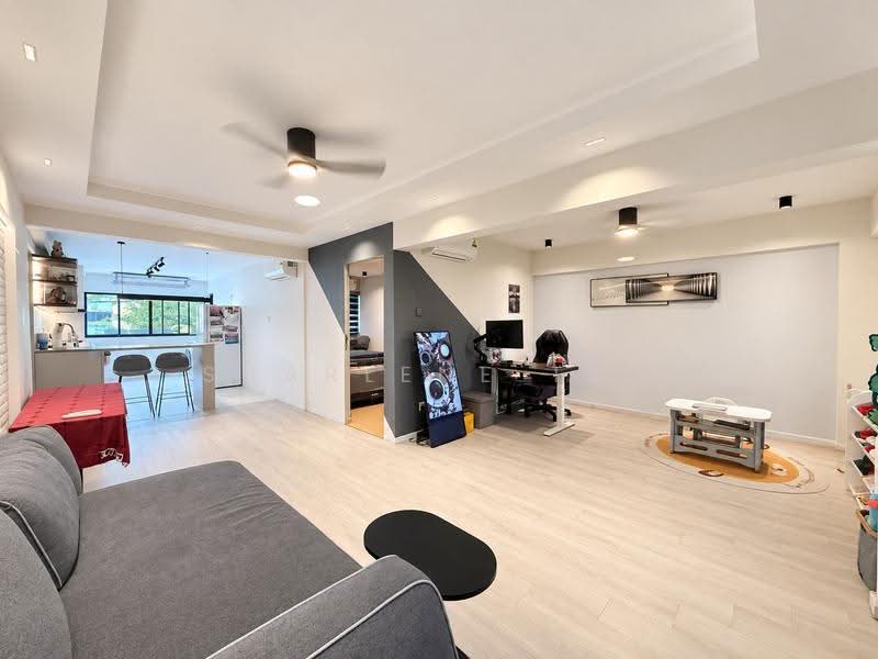 151 Ang Mo Kio Avenue 5, 151 Ang Mo Kio Avenue 5, Ang Mo Kio / Bishan / Thomson, 2 Bedrooms, 732 sqft, HDB Flat For Sale, by Sharlene Teo, 500274077 - Living Room - PropertyGuru.com.sg