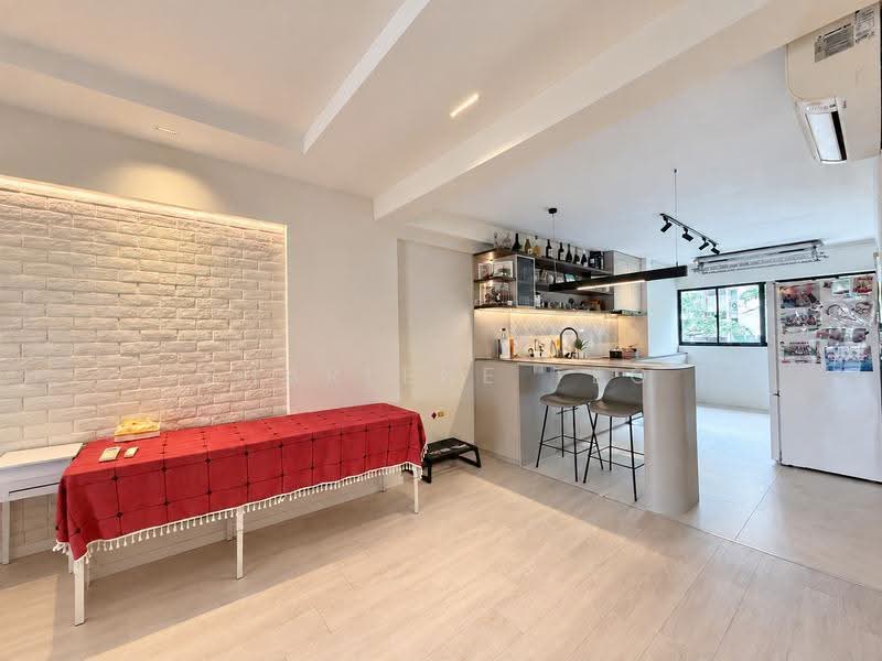 151 Ang Mo Kio Avenue 5, 151 Ang Mo Kio Avenue 5, Ang Mo Kio / Bishan / Thomson, 2 Bedrooms, 732 sqft, HDB Flat For Sale, by Sharlene Teo, 500274077 - Living & Kitchen - PropertyGuru.com.sg