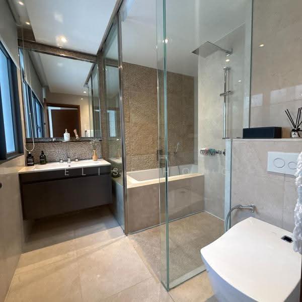 Seahill, West Coast Crescent, Buona Vista / West Coast / Clementi New Town, 4 Bedrooms, 3,574 sqft, Cluster House For Sale, by Elise Hong, 500274078 - Bathroom - PropertyGuru.com.sg