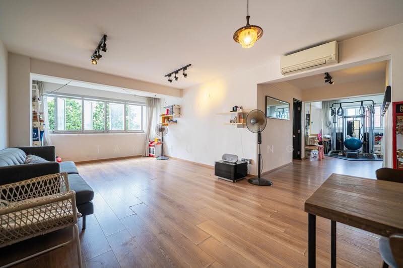 431 Ang Mo Kio Avenue 10, 431 Ang Mo Kio Avenue 10, Ang Mo Kio / Bishan / Thomson, 3 Bedrooms, 1,281 sqft, HDB Flat For Sale, by Tan Hui Ping (Annie), 500274079 - Living Room - PropertyGuru.com.sg