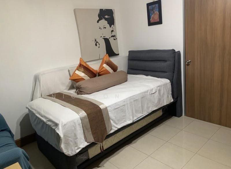 Parkview Apartments, 3 Bukit Batok Street 25, Dairy Farm / Bukit Panjang / Choa Chu Kang, Room Rental, 150 sqft, Apartment For Rent, by Nickson Guay, 500274099 - Bedroom - PropertyGuru.com.sg