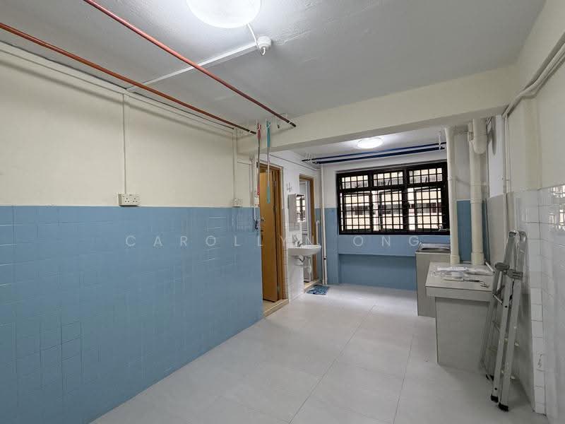 15 Ghim Moh Road, 15 Ghim Moh Road, Tanglin / Holland / Bukit Timah, 3 Bedrooms, 883 sqft, HDB Flat For Sale, by Carollyn Ong, 500274108 - Kitchen - PropertyGuru.com.sg