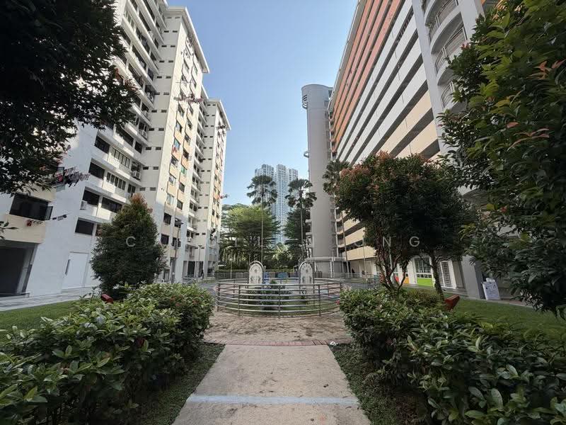 15 Ghim Moh Road, 15 Ghim Moh Road, Tanglin / Holland / Bukit Timah, 3 Bedrooms, 883 sqft, HDB Flat For Sale, by Carollyn Ong, 500274108 - Exterior - PropertyGuru.com.sg