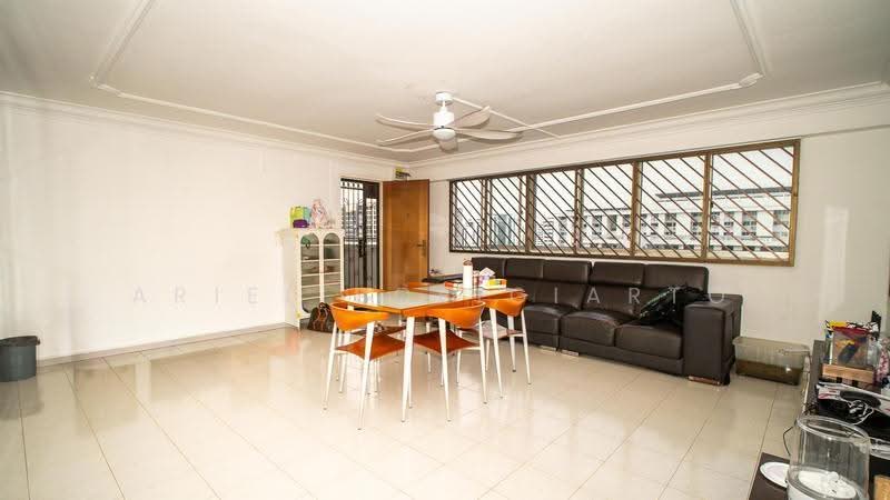 637 Hougang Avenue 8, 637 Hougang Avenue 8, Hougang / Punggol / Sengkang, Room Rental, 200 sqft, HDB Flat For Rent, by Ariel Soeigiarto, 500274110 - Living Room - PropertyGuru.com.sg