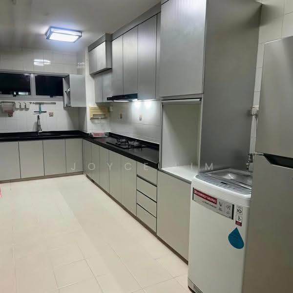 408C Fernvale Road, 408C Fernvale Road, Seletar / Yio Chu Kang, 2 Bedrooms, 1,238 sqft, HDB Flat For Rent, by Joyce Lim, 500274113 - Kitchen - PropertyGuru.com.sg