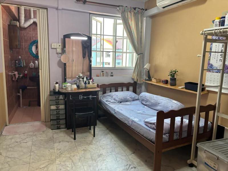 301 Jurong East Street 32, 301 Jurong East Street 32, Boon Lay / Jurong / Tuas, 2 Bedrooms, 904 sqft, HDB Flat For Sale, by Alberta Lee, 500274116 - Bedroom - PropertyGuru.com.sg