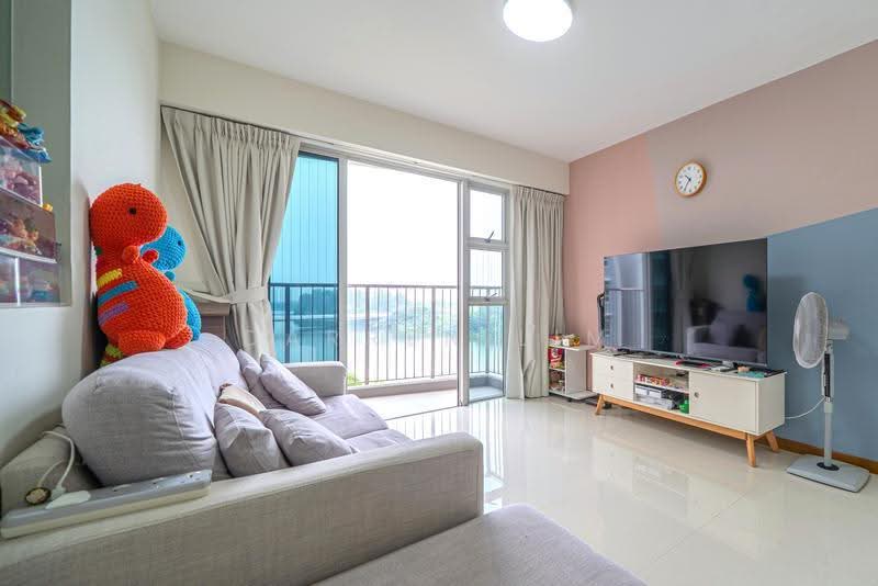 322C Sumang Walk, 322C Sumang Walk, Hougang / Punggol / Sengkang, 3 Bedrooms, 1,033 sqft, HDB Flat For Sale, by Darren Lim, 500274117 - Living Room - PropertyGuru.com.sg