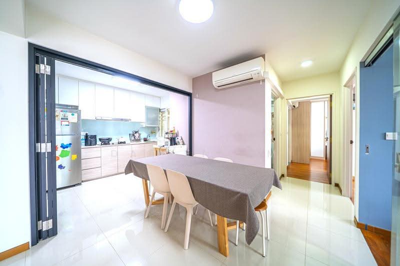 322C Sumang Walk, 322C Sumang Walk, Hougang / Punggol / Sengkang, 3 Bedrooms, 1,033 sqft, HDB Flat For Sale, by Darren Lim, 500274117 - Kitchen - PropertyGuru.com.sg
