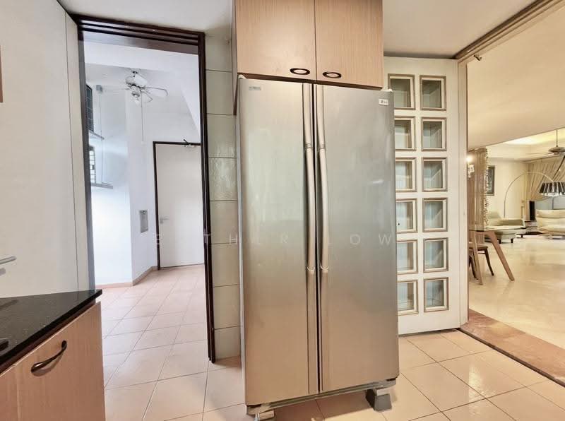 Pebble Bay, 130 Tanjong Rhu Road, East Coast / Marine Parade, 2 Bedrooms, 1,280 sqft, Condominium For Sale, by Esther Low, 500274122 - Kitchen - PropertyGuru.com.sg