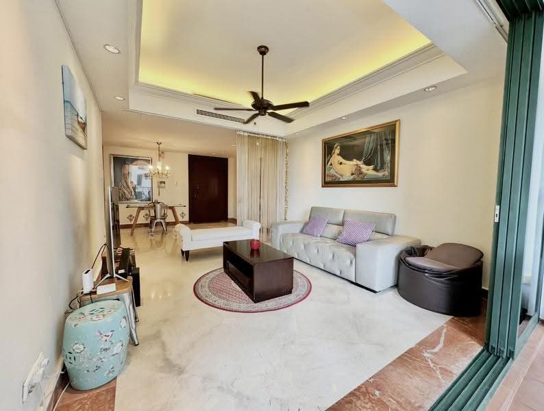 Pebble Bay, 130 Tanjong Rhu Road, East Coast / Marine Parade, 2 Bedrooms, 1,280 sqft, Condominium For Sale, by Esther Low, 500274122 - Living Room - PropertyGuru.com.sg