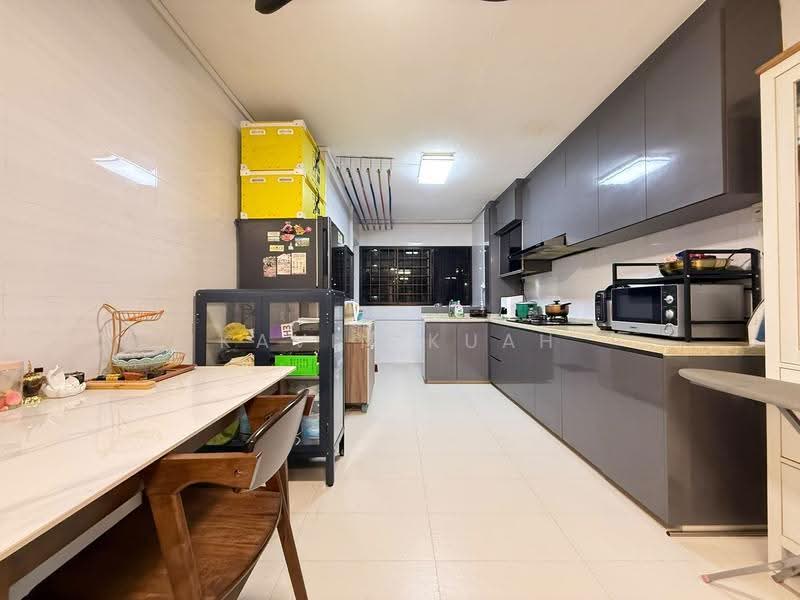 413 Tampines Street 41, 413 Tampines Street 41, Pasir Ris / Tampines, 2 Bedrooms, 689 sqft, HDB Flat For Sale, by Kavin Kuah, 500274133 - Kitchen - PropertyGuru.com.sg