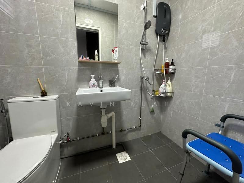 727 Jurong West Avenue 5, 727 Jurong West Avenue 5, Boon Lay / Jurong / Tuas, 3 Bedrooms, 1,119 sqft, HDB Flat For Sale, by Kavin Kuah, 500274140 - Bathroom - PropertyGuru.com.sg