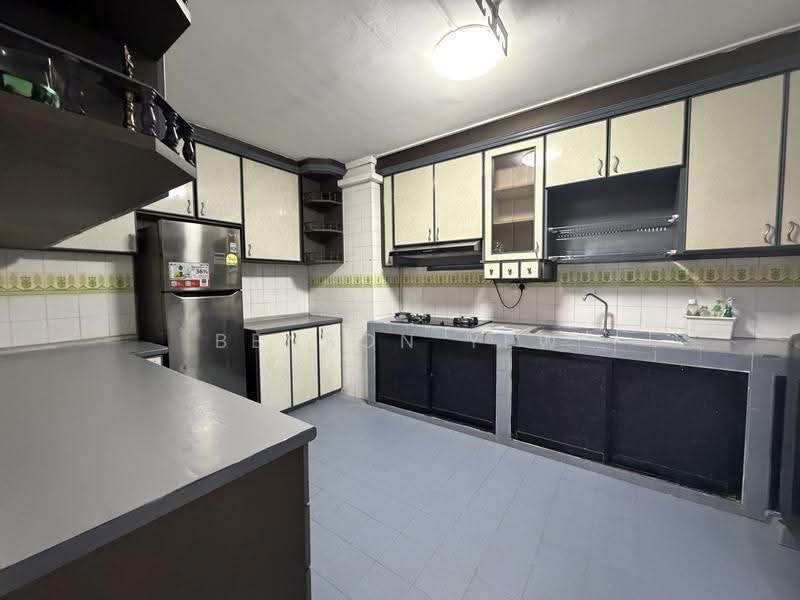 94C Bedok North Avenue 4, 94C Bedok North Avenue 4, Bedok / Upper East Coast, 3 Bedrooms, 1,539 sqft, HDB Flat For Rent, by Benson Yew, 500274141 - Kitchen - PropertyGuru.com.sg