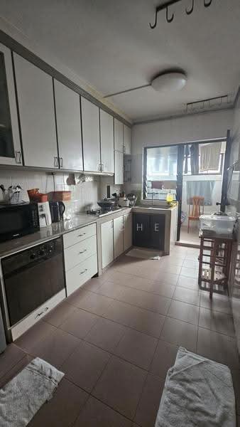 135 Rivervale Street, 135 Rivervale Street, Hougang / Punggol / Sengkang, 4 Bedrooms, 1,528 sqft, HDB Flat For Rent, by Jay Chen, 500274143 - Kitchen - PropertyGuru.com.sg