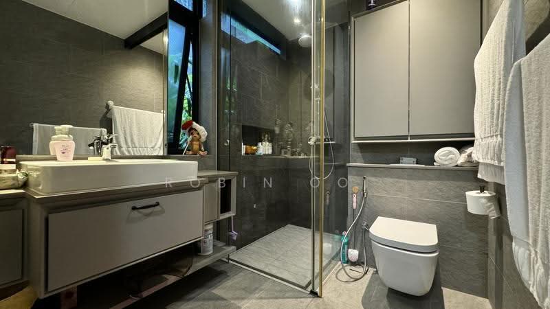 Kandis Residence, 2 Kandis Link, Sembawang / Yishun, 3 Bedrooms, 937 sqft, Condominium For Rent, by Robin Ooi, 500274152 - Bathroom - PropertyGuru.com.sg