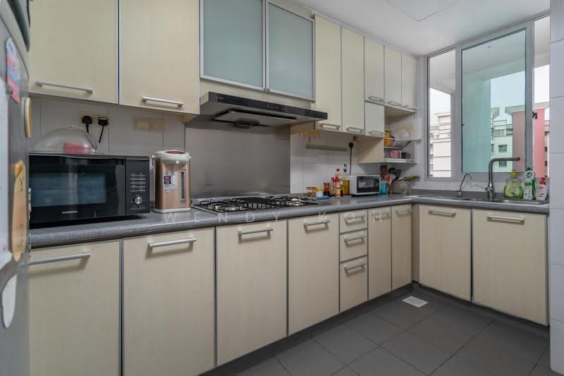 Park Green, 2 Rivervale Link, Hougang / Punggol / Sengkang, 4 Bedrooms, 1,550 sqft, Condominium For Sale, by Wendy Koh, 500274153 - Kitchen - PropertyGuru.com.sg