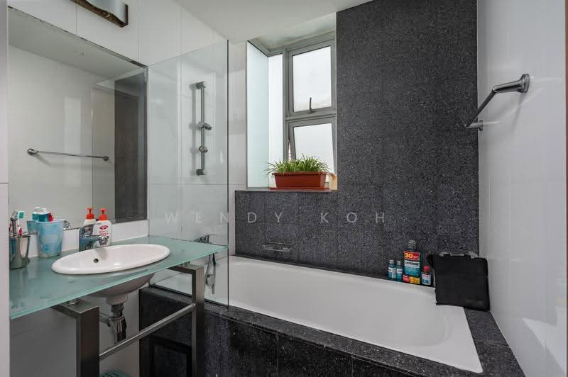 Park Green, 2 Rivervale Link, Hougang / Punggol / Sengkang, 4 Bedrooms, 1,550 sqft, Condominium For Sale, by Wendy Koh, 500274153 - Bathroom - PropertyGuru.com.sg