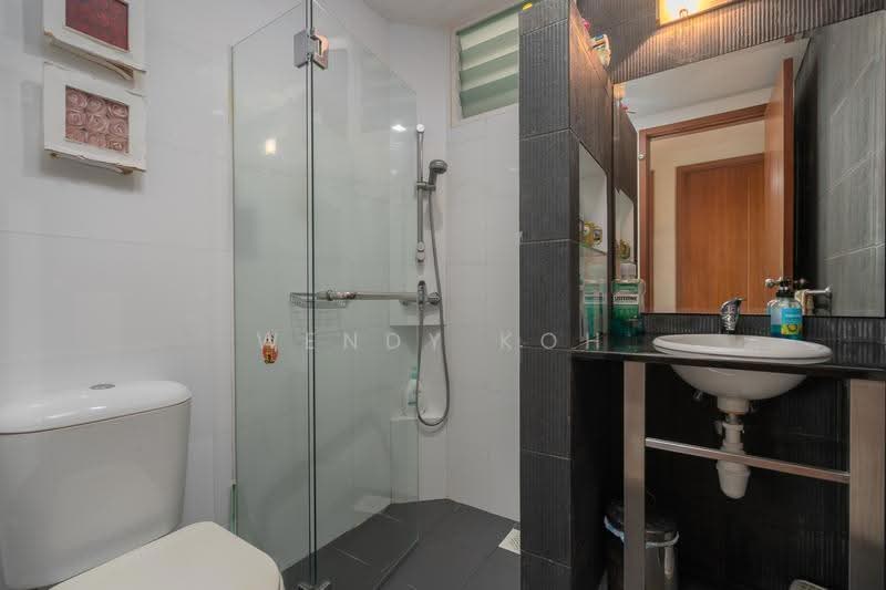Park Green, 2 Rivervale Link, Hougang / Punggol / Sengkang, 4 Bedrooms, 1,550 sqft, Condominium For Sale, by Wendy Koh, 500274153 - Bathroom - PropertyGuru.com.sg