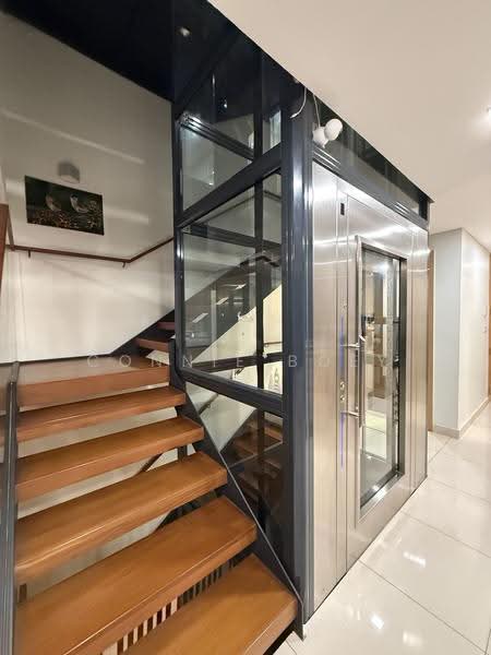 Avant Parc, Wak Hassan Place, Sembawang / Yishun, 5 Bedrooms, 4,467 sqft, Terraced House For Sale, by Connie Boey, 500274157 - Private Lift - PropertyGuru.com.sg