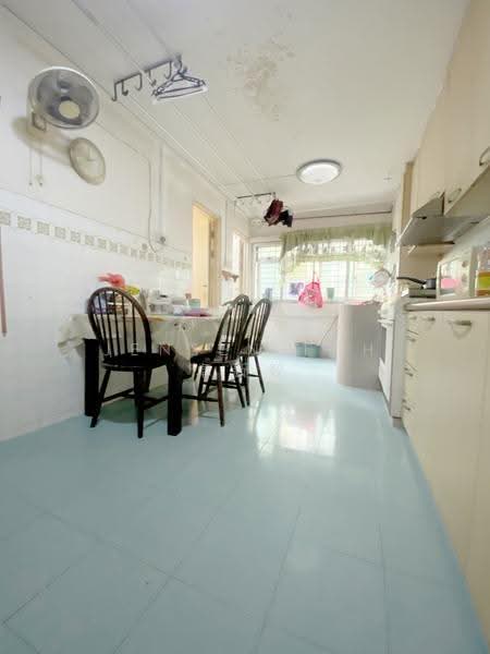648 Ang Mo Kio Avenue 5, 648 Ang Mo Kio Avenue 5, Ang Mo Kio / Bishan / Thomson, 3 Bedrooms, 1,302 sqft, HDB Flat For Sale, by Jensen Toh 卓新智, 500274159 - Kitchen - PropertyGuru.com.sg