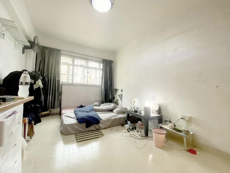 648 Ang Mo Kio Avenue 5, 648 Ang Mo Kio Avenue 5, Ang Mo Kio / Bishan / Thomson, 3 Bedrooms, 1,302 sqft, HDB Flat For Sale, by Jensen Toh 卓新智, 500274159 - Bedroom - PropertyGuru.com.sg