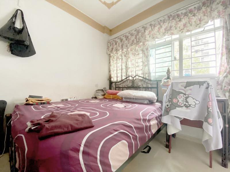 648 Ang Mo Kio Avenue 5, 648 Ang Mo Kio Avenue 5, Ang Mo Kio / Bishan / Thomson, 3 Bedrooms, 1,302 sqft, HDB Flat For Sale, by Jensen Toh 卓新智, 500274159 - Bedroom - PropertyGuru.com.sg