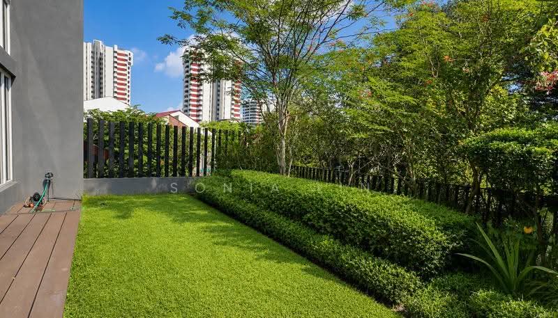 Luxury Semi D 3.5 storey Rebuilt with Pool and Lift in Siglap. 1km to Tao Nan, East Coast Road, Marine Parade Road, Jalan Buloh Perindu, East Coast / Marine Parade, 7 Bedrooms, 7,500 sqft, Semi-Detached House For Sale, by Sonia Lin, 500274167 - Garden - PropertyGuru.com.sg