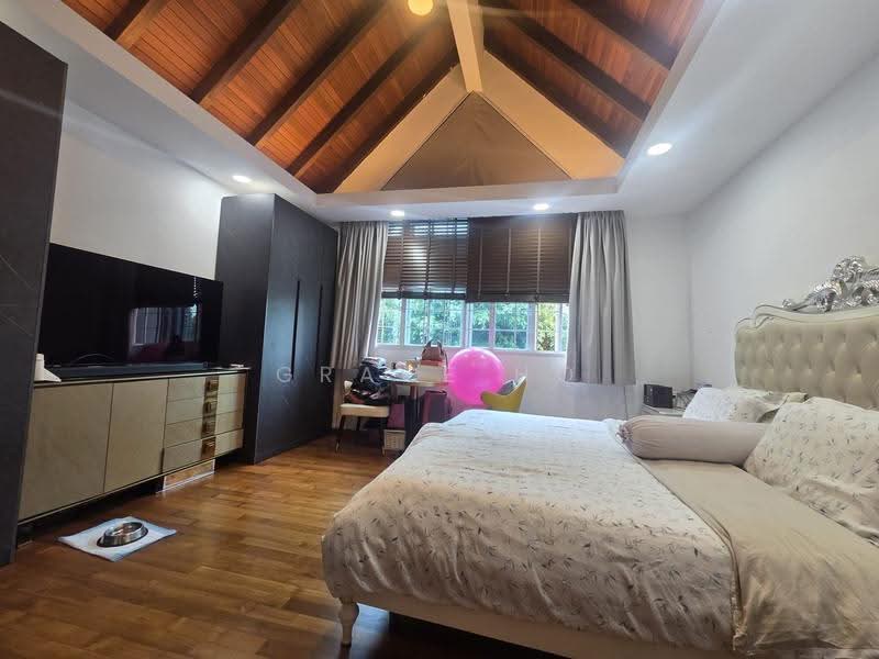 12B Cotswold Close, Cotswoldold, Ang Mo Kio / Bishan / Thomson, 7 Bedrooms, 6,000 sqft, Detached House For Rent, by Grace Ho, 500274168 - Bedroom - PropertyGuru.com.sg