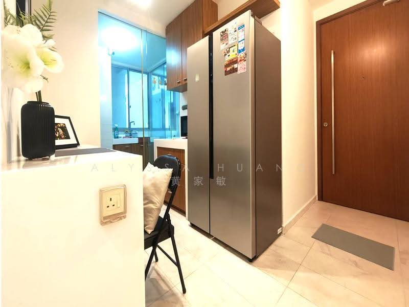 The Lakeshore, 31 Jurong West Street 41, Boon Lay / Jurong / Tuas, Room Rental, 120 sqft, Condominium For Rent, by Alyssa Huang 黄家敏, 500274176 - Kitchen - PropertyGuru.com.sg