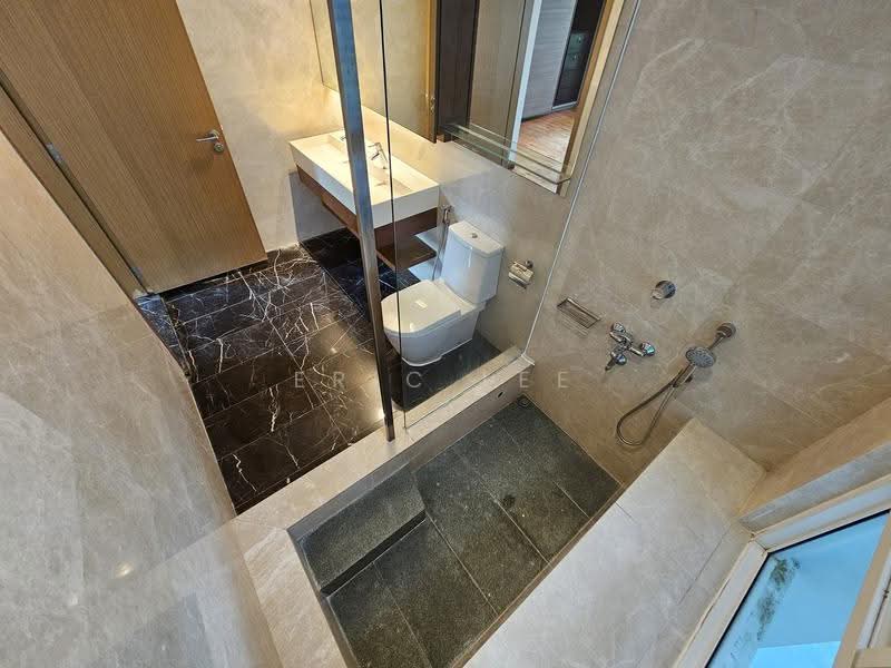 Cabana, 147 Sunrise Terrace, Seletar / Yio Chu Kang, 4 Bedrooms, 3,154 sqft, Cluster House For Sale, by Eric Lee, 500274177 - Bathroom - PropertyGuru.com.sg