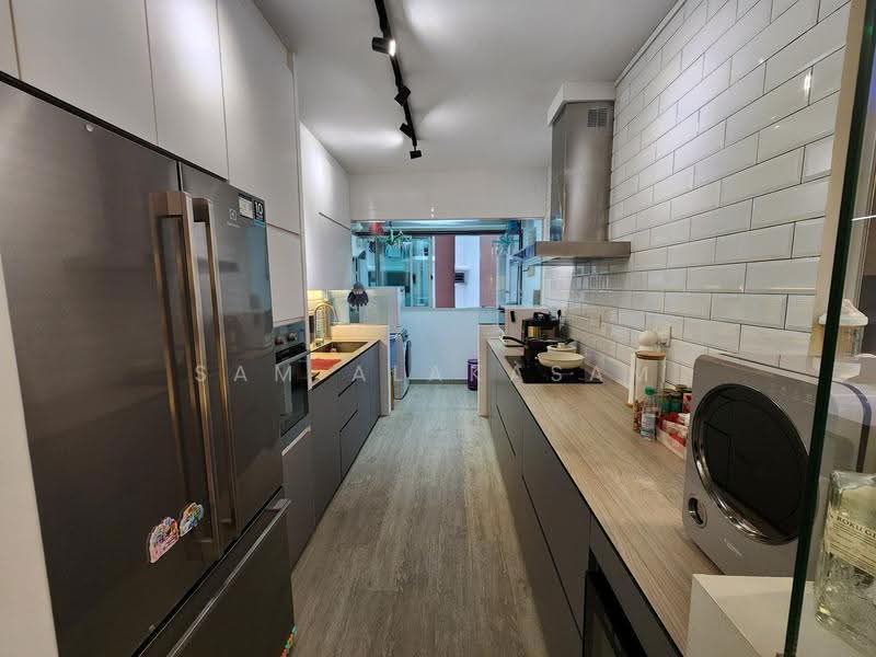 667A Punggol Drive, 667A Punggol Drive, Hougang / Punggol / Sengkang, 3 Bedrooms, 1,001 sqft, HDB Flat For Sale, by Sam Alakasam, 500274179 - Kitchen - PropertyGuru.com.sg