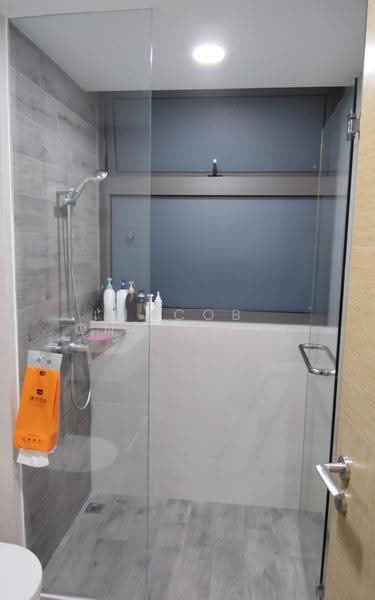 The Terrace, 92 Edgedale Plains, Hougang / Punggol / Sengkang, 3 Bedrooms, 1,076 sqft, Condominium For Sale, by Jacob Ong Guowei, 500274186 - Bathroom - PropertyGuru.com.sg