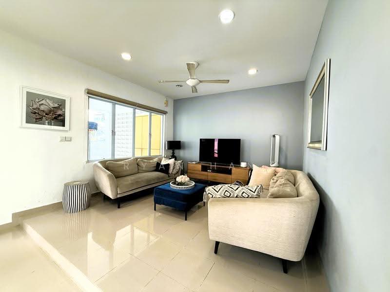 Semi detached house in Namly Estate walkable to MRT, Namly Estate / Sixth Avenue / Shamrock Park, Tanglin / Holland / Bukit Timah, 4 Bedrooms, 3,000 sqft, Semi-Detached House For Rent, by Ryan Han, 500274199 - Living Room - PropertyGuru.com.sg