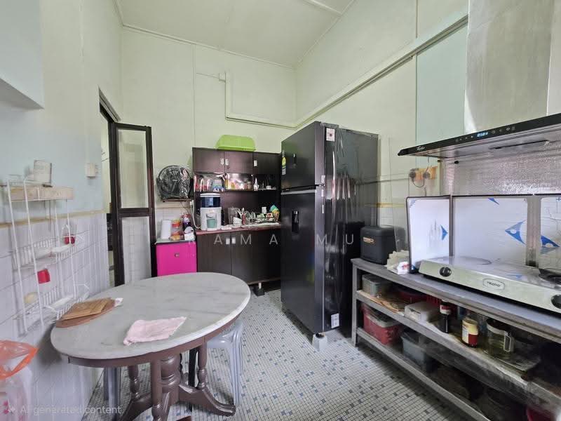 Original Single Storey Semi-D @ Upper Changi Road East - D16, Upper Changi Road East, Bedok / Upper East Coast, 3 Bedrooms, 2,000 sqft, Semi-Detached House For Sale, by Rama Mu, 500274211 - Kitchen - PropertyGuru.com.sg
