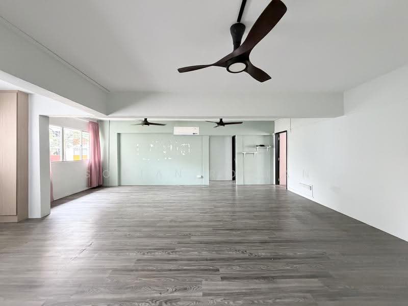 903 Tampines Avenue 4, 903 Tampines Avenue 4, Pasir Ris / Tampines, 3 Bedrooms, 1,432 sqft, HDB Flat For Sale, by Sofian Roslan, 500274216 - Living Room - PropertyGuru.com.sg