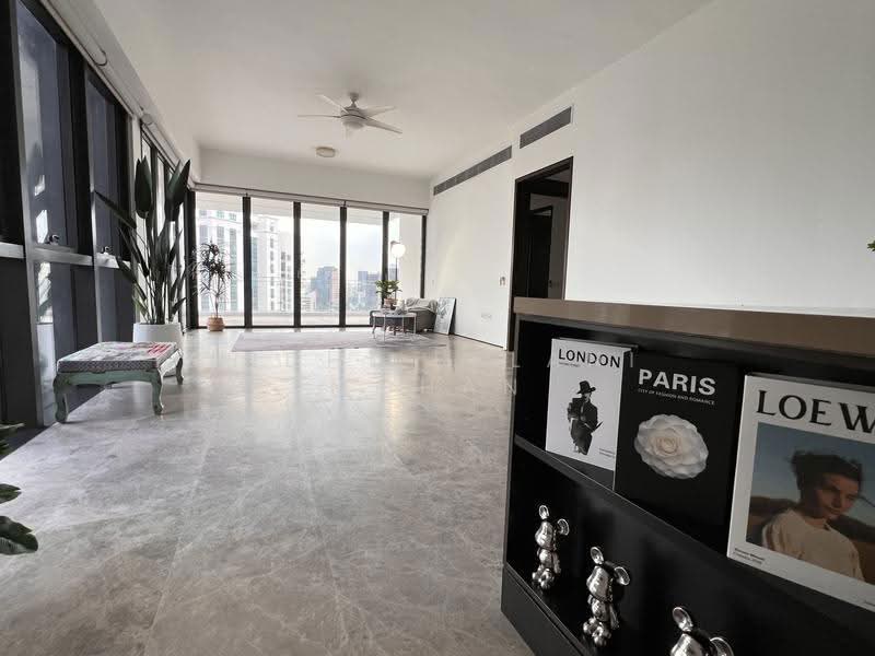 Centennia Suites, 100 Kim Seng Road, Orchard / River Valley, 4 Bedrooms, 2,239 sqft, Condominium For Rent, by Nidhi Belani Mohan, 500274217 - Living Room - PropertyGuru.com.sg