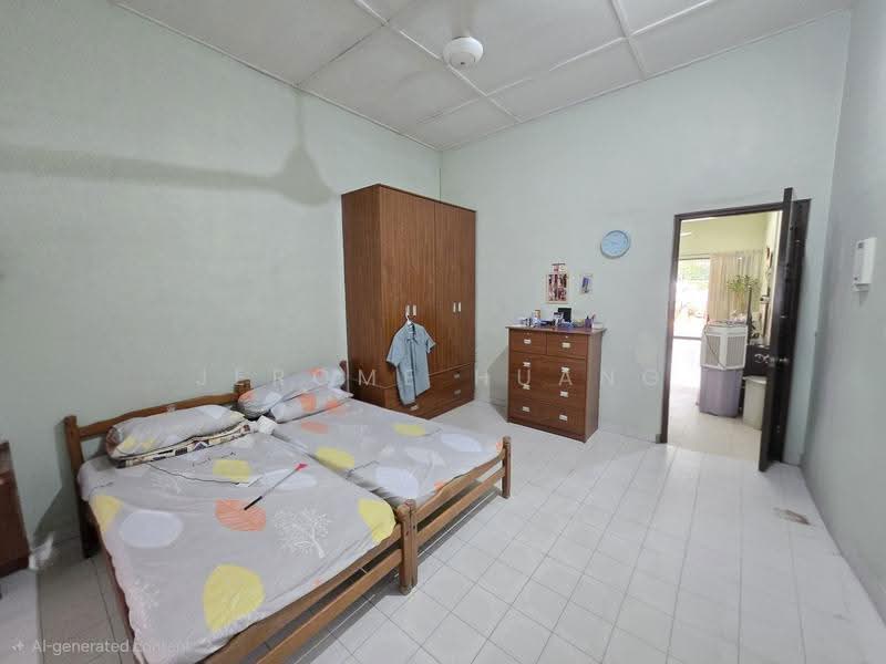 D16 - Upper Changi Road East an Original Single Storey Semi-D, Bedok / Upper East Coast, 3 Bedrooms, 2,000 sqft, Semi-Detached House For Sale, by Jerome Huang, 500274218 - Bedroom - PropertyGuru.com.sg