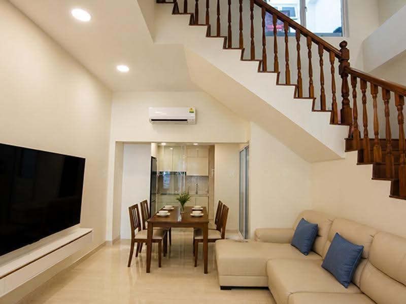 Bright Renovated 3 Bed 4 Bath Geylang, Geyland Road, Eunos / Geylang / Paya Lebar, 3 Bedrooms, 2,800 sqft, Conservation House For Rent, by Susan Prior, 500274230 - Living Room - PropertyGuru.com.sg