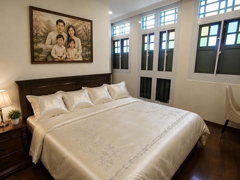 Bright Renovated 3 Bed 4 Bath Geylang, Geyland Road, Eunos / Geylang / Paya Lebar, 3 Bedrooms, 2,800 sqft, Conservation House For Rent, by Susan Prior, 500274230 - Bedroom - PropertyGuru.com.sg