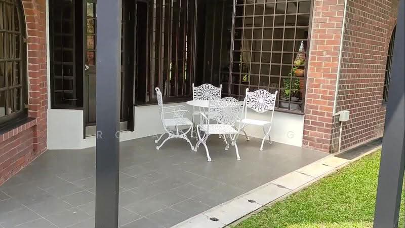 Single Storey Bungalow with pool at Chestnut for rent, Chestnut Crescent, Dairy Farm / Bukit Panjang / Choa Chu Kang, 5 Bedrooms, 4,000 sqft, Detached House For Rent, by Roland Wong, 500274247 - Exterior - PropertyGuru.com.sg