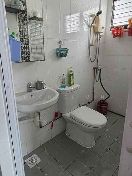 798 Yishun Ring Road, 798 Yishun Ring Road, Sembawang / Yishun, 3 Bedrooms, 1,108 sqft, HDB Flat For Sale, by Michael Min, 500274251 - Bathroom - PropertyGuru.com.sg
