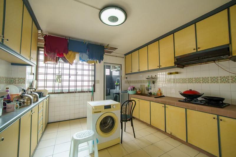 302 Tampines Street 32, 302 Tampines Street 32, Pasir Ris / Tampines, 3 Bedrooms, 1,140 sqft, HDB Flat For Sale, by Kenneth Chua, 500274253 - Kitchen - PropertyGuru.com.sg