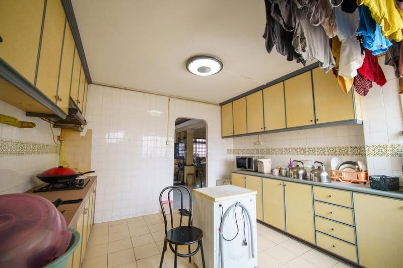 302 Tampines Street 32, 302 Tampines Street 32, Pasir Ris / Tampines, 3 Bedrooms, 1,140 sqft, HDB Flat For Sale, by Kenneth Chua, 500274253 - Kitchen - PropertyGuru.com.sg