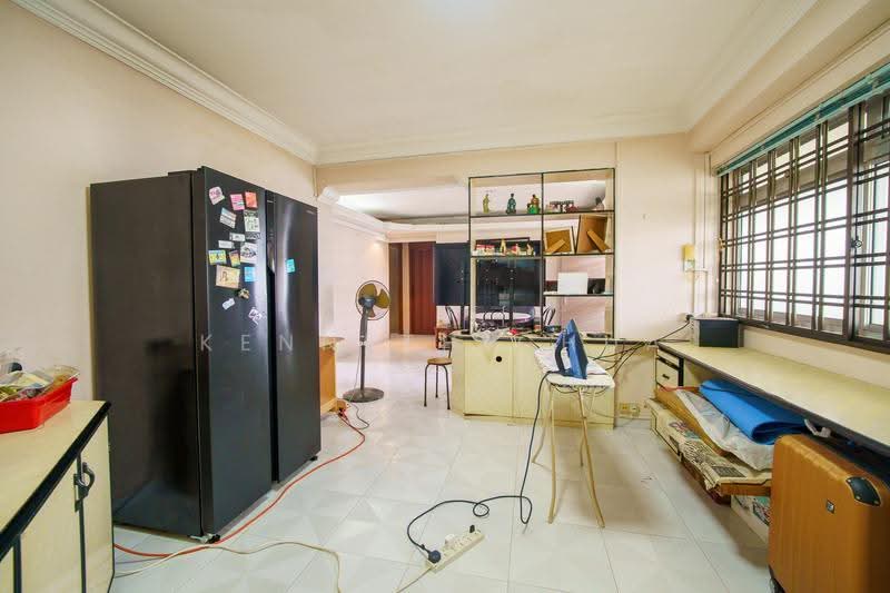 302 Tampines Street 32, 302 Tampines Street 32, Pasir Ris / Tampines, 3 Bedrooms, 1,140 sqft, HDB Flat For Sale, by Kenneth Chua, 500274253 - Kitchen - PropertyGuru.com.sg